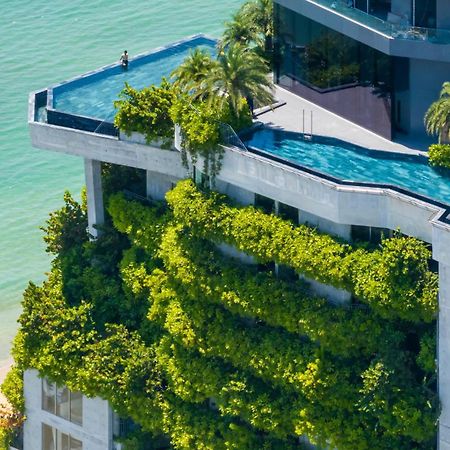 M Hotel Danang Bagian luar foto The rooftop garden