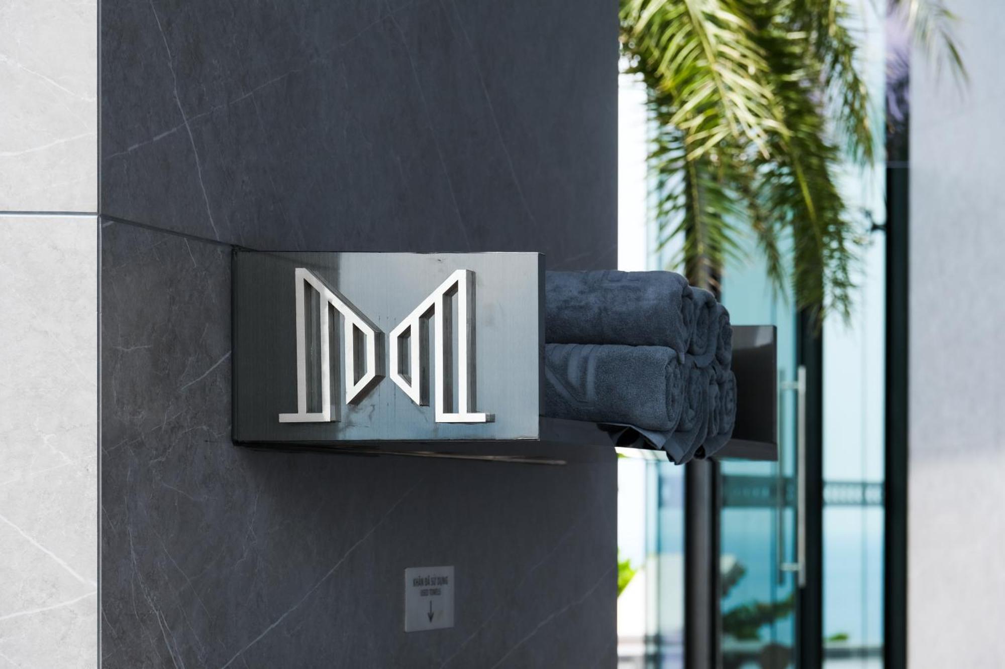 M Hotel Danang Bagian luar foto Towel warmer