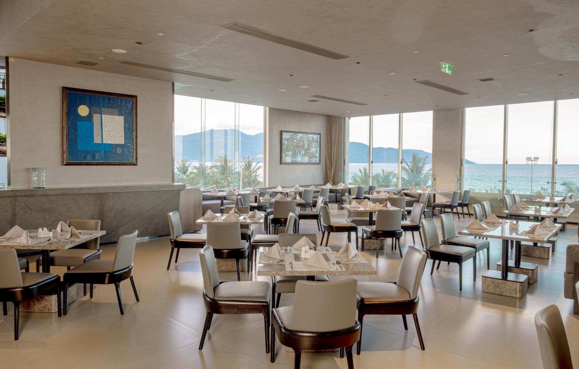M Hotel Danang Bagian luar foto Restaurant