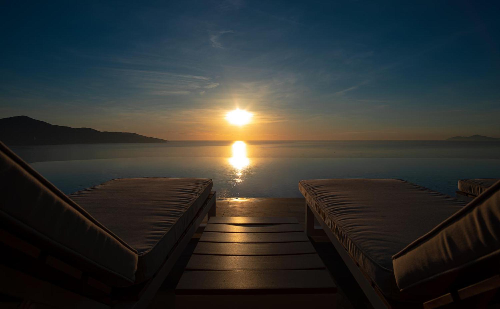 M Hotel Danang Bagian luar foto Sunset at the Dead Sea